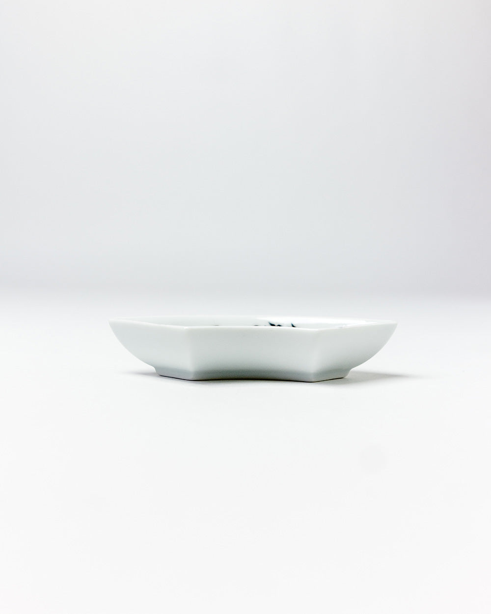MAME 山水文扇形皿