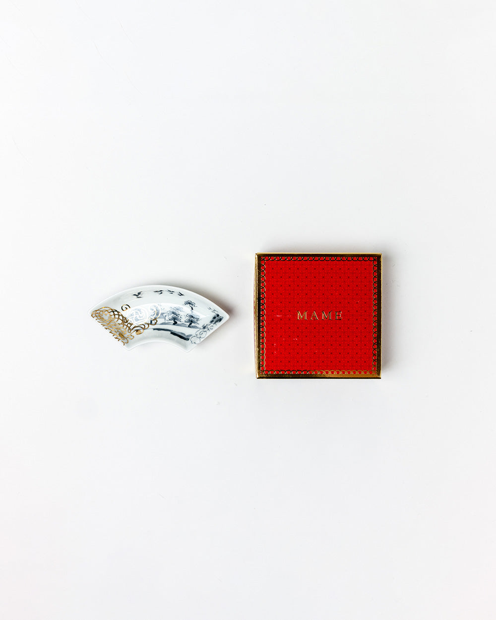 MAME 山水文扇形皿