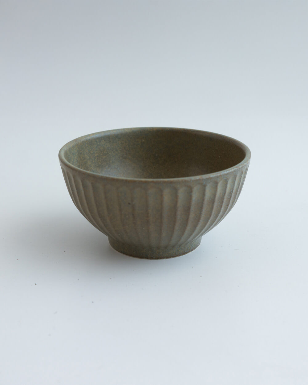 しのぎ軽量茶碗 灰