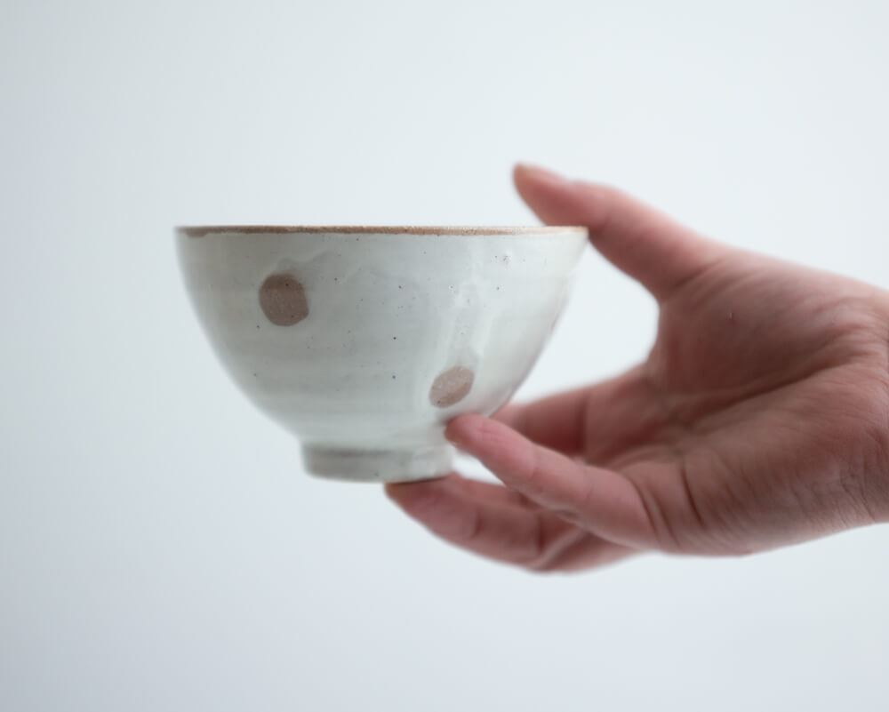 水玉茶碗 白