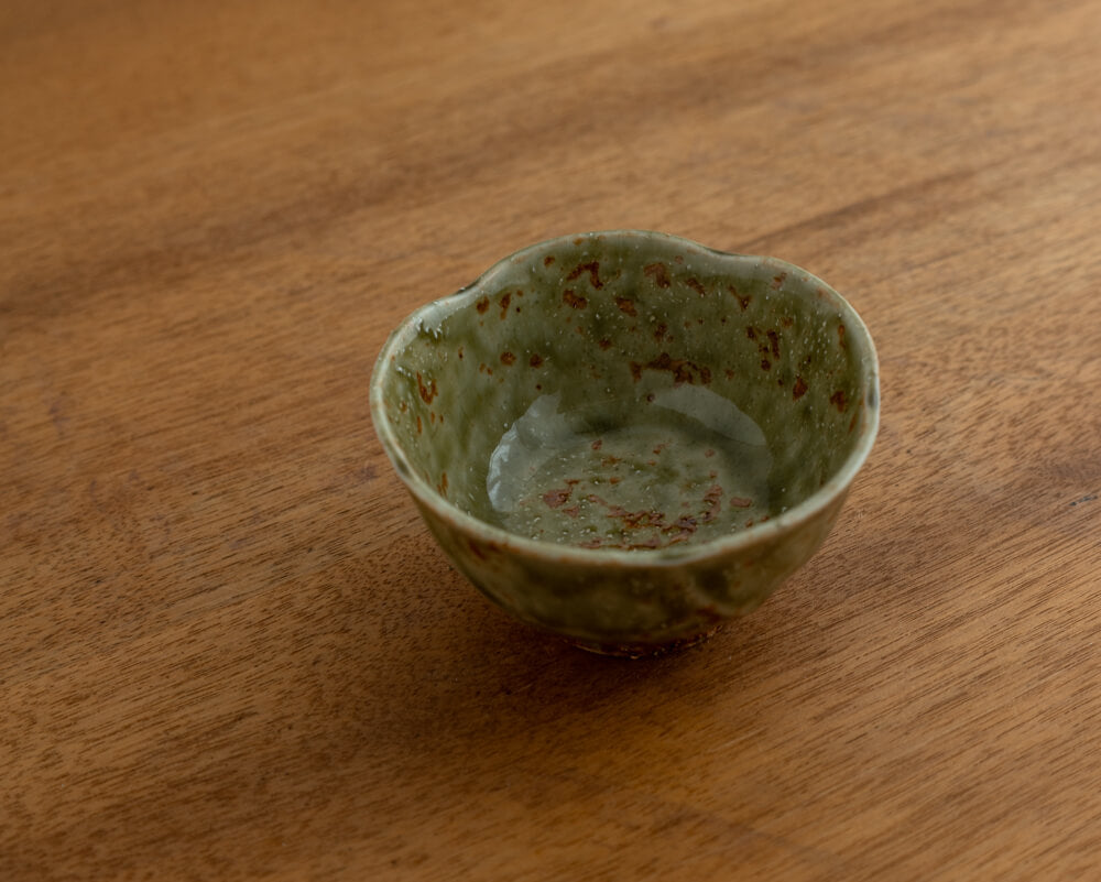 錆緑豆鉢