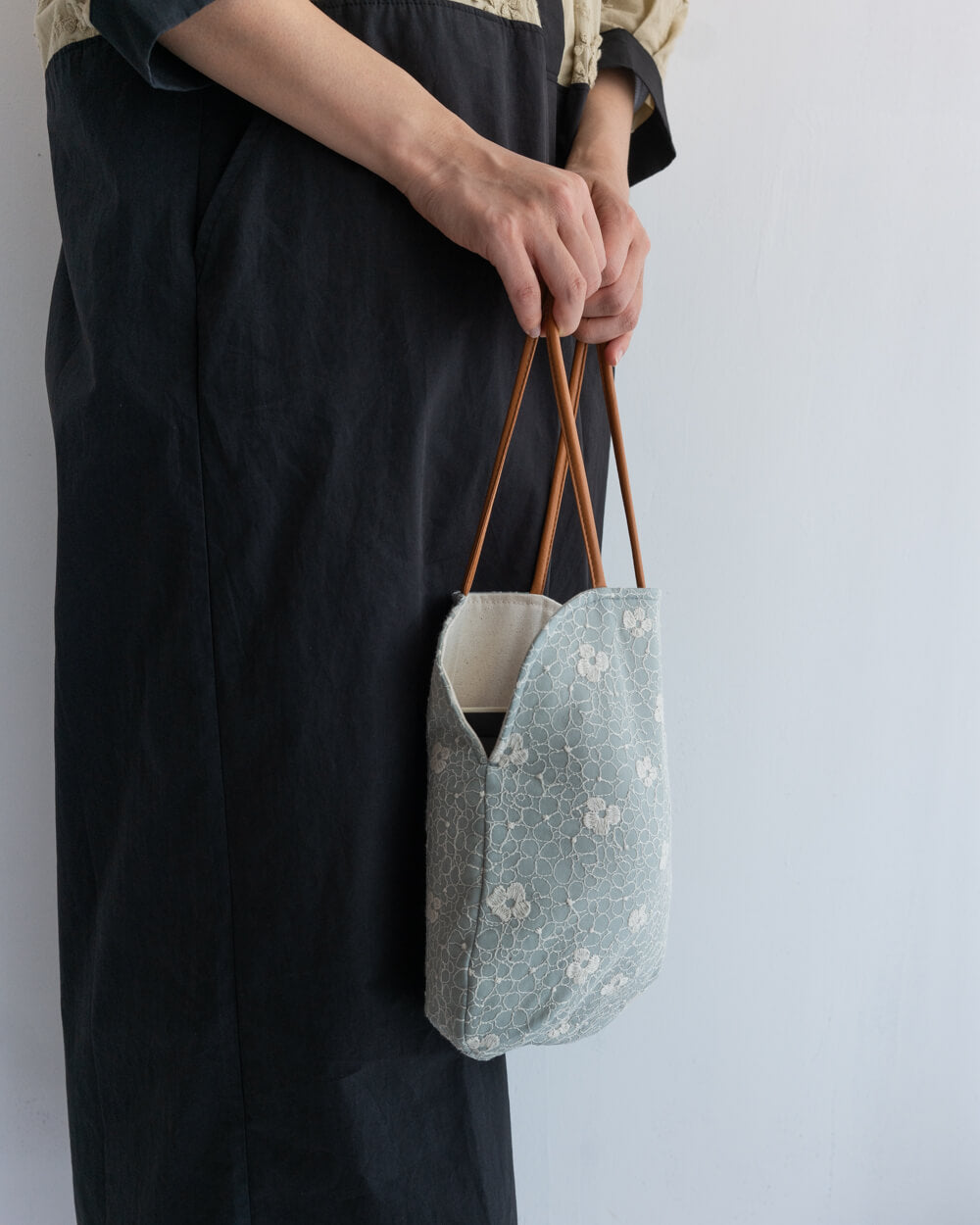 あじさい刺繍miniバッグ (BR)