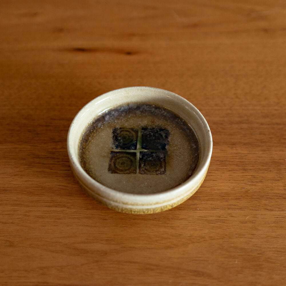 菱文切立小鉢