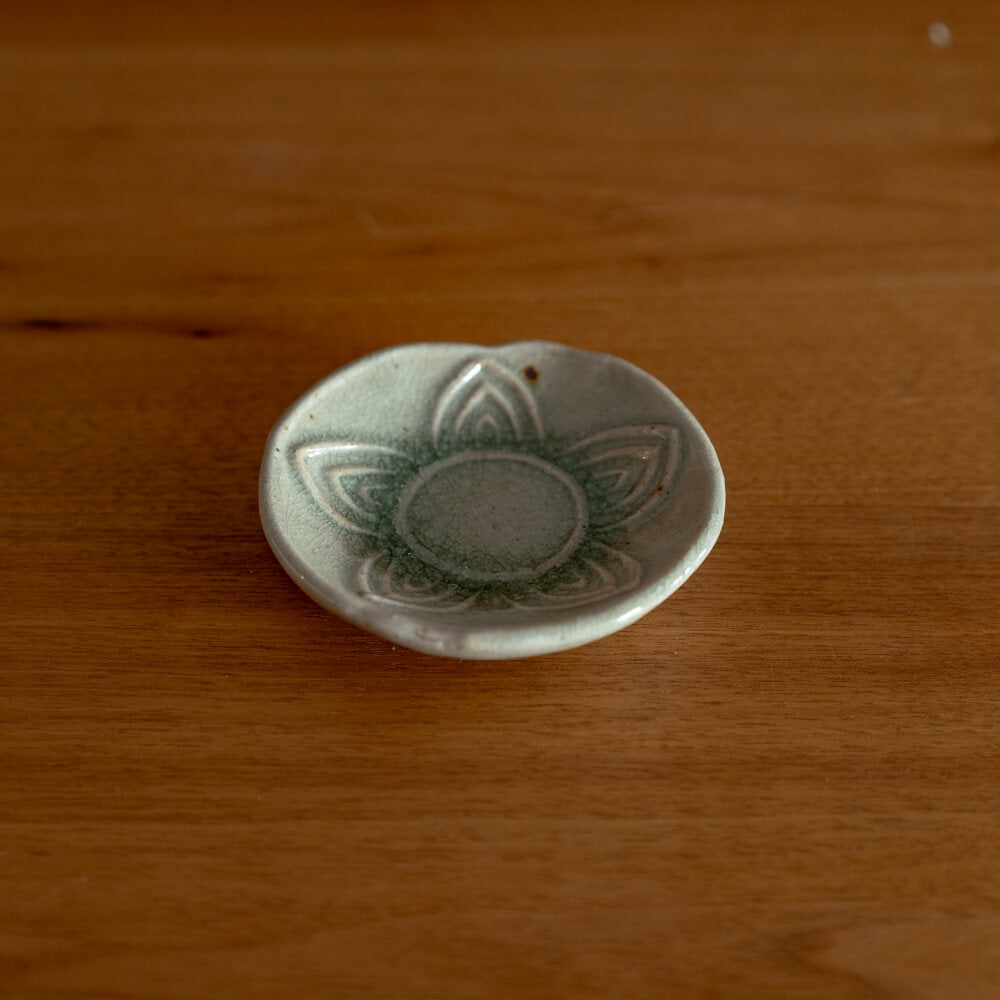 灰釉 貫入小皿 hana