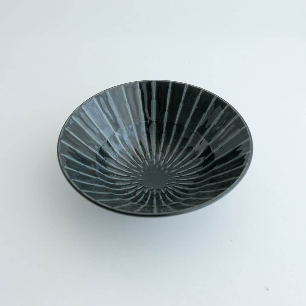 Focus 黒 輪二重8寸深鉢