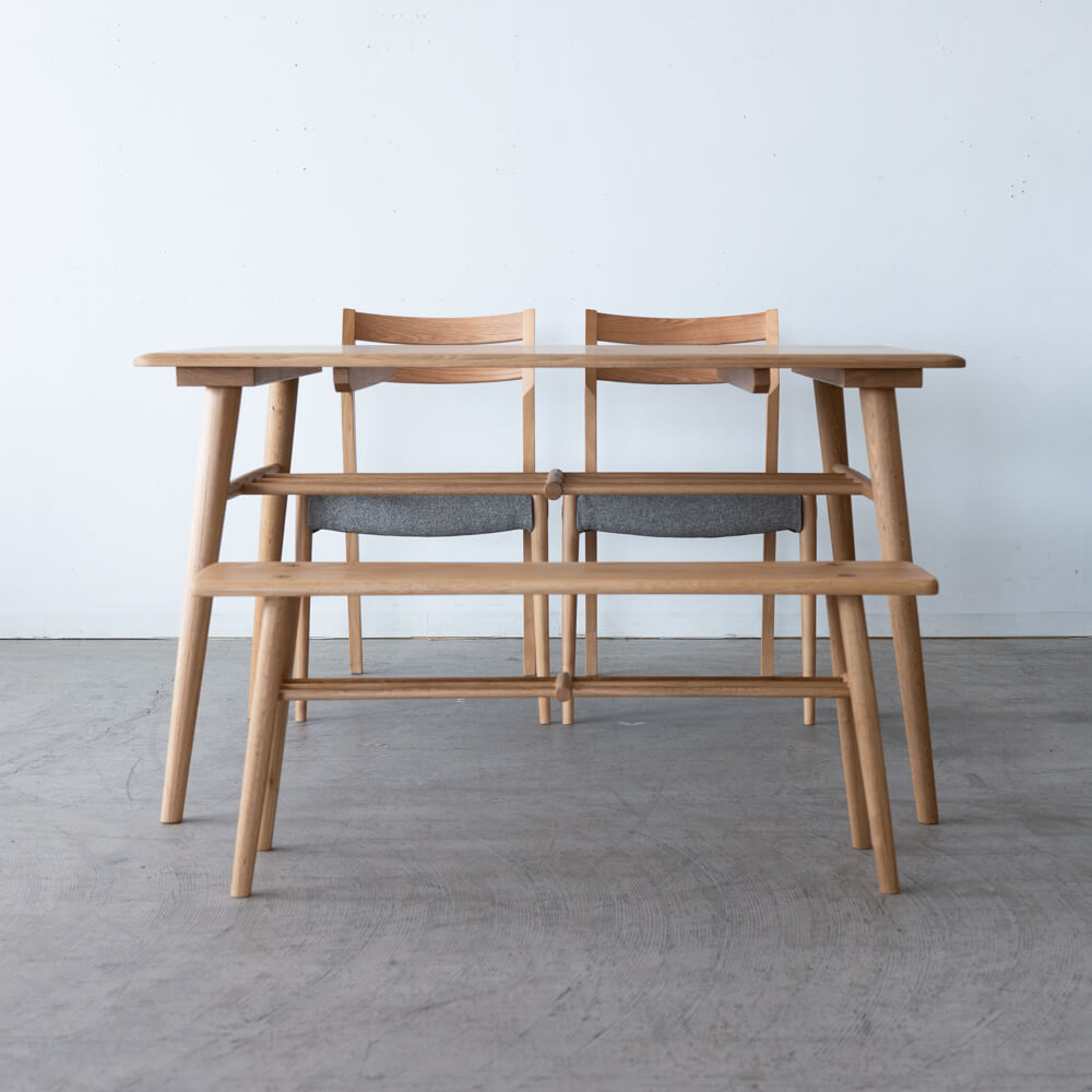 【展示品廃盤特価】Cielo ダイニング4点セット テーブル / エースチェアPVC BK×2 / ベンチ(ホワイトオーク無垢材 オイル仕上げ)