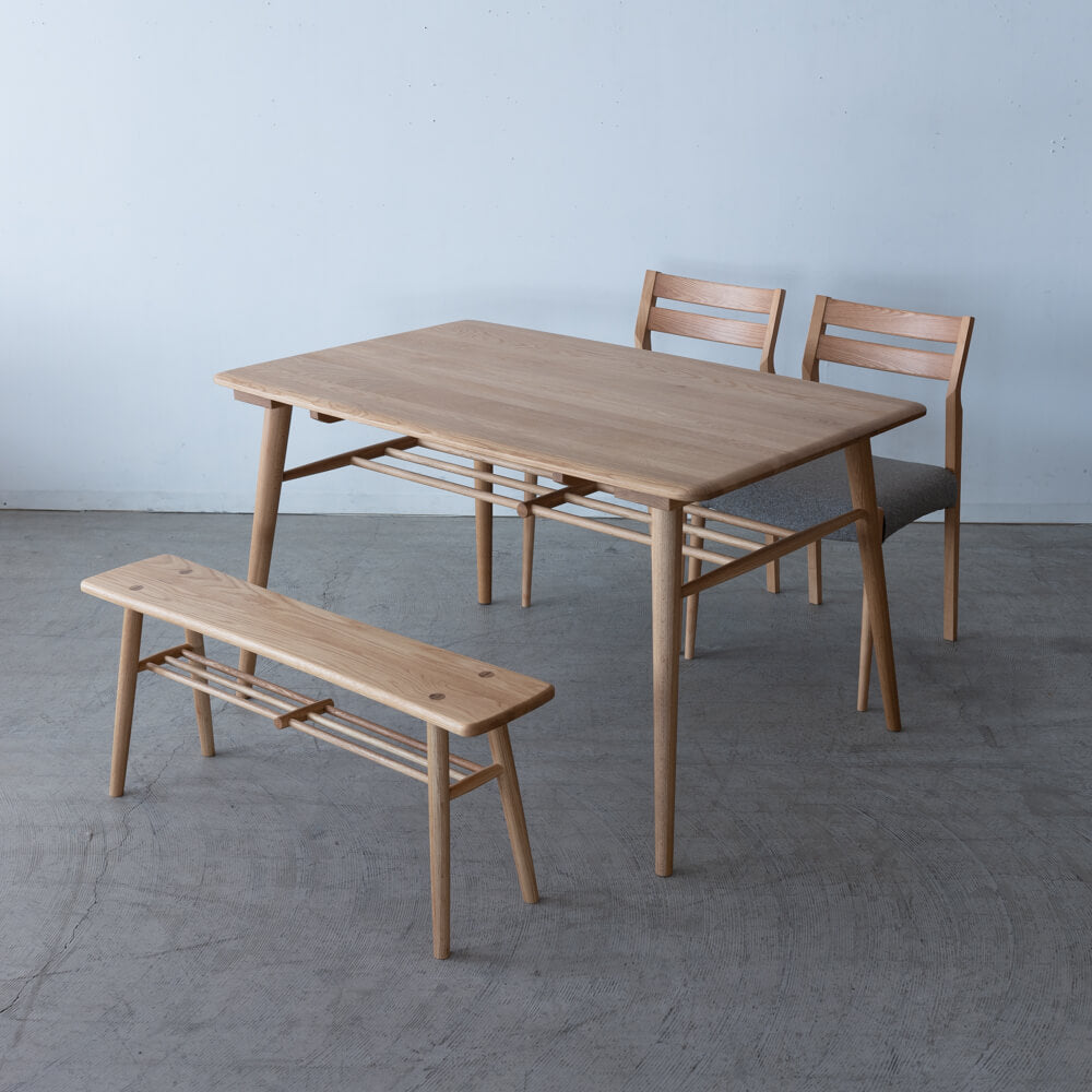 【展示品廃盤特価】Cielo ダイニング4点セット テーブル / エースチェアPVC BK×2 / ベンチ(ホワイトオーク無垢材 オイル仕上げ)