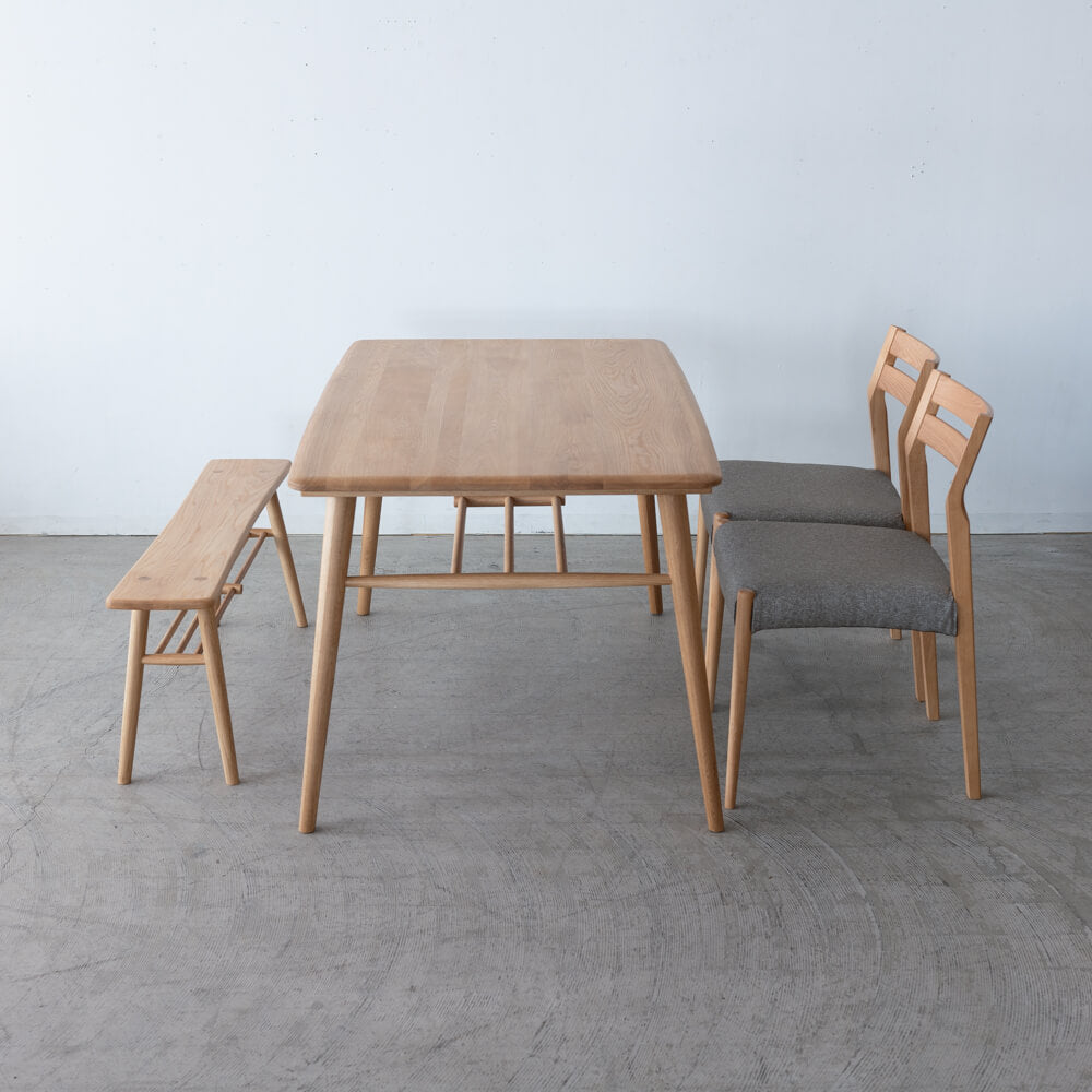 【展示品廃盤特価】Cielo ダイニング4点セット テーブル / エースチェアPVC BK×2 / ベンチ(ホワイトオーク無垢材 オイル仕上げ)