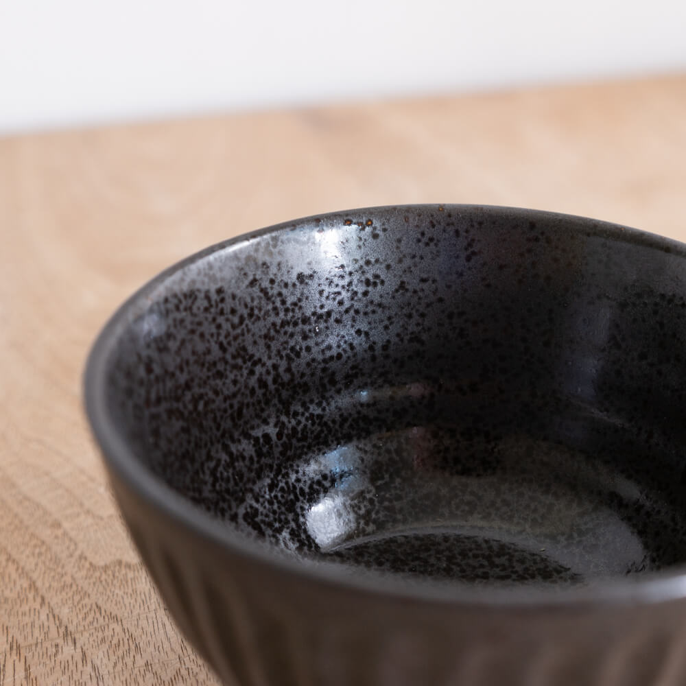 黒 しのぎ茶碗