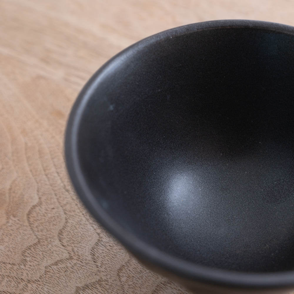 しのぎ 深型茶碗 黒