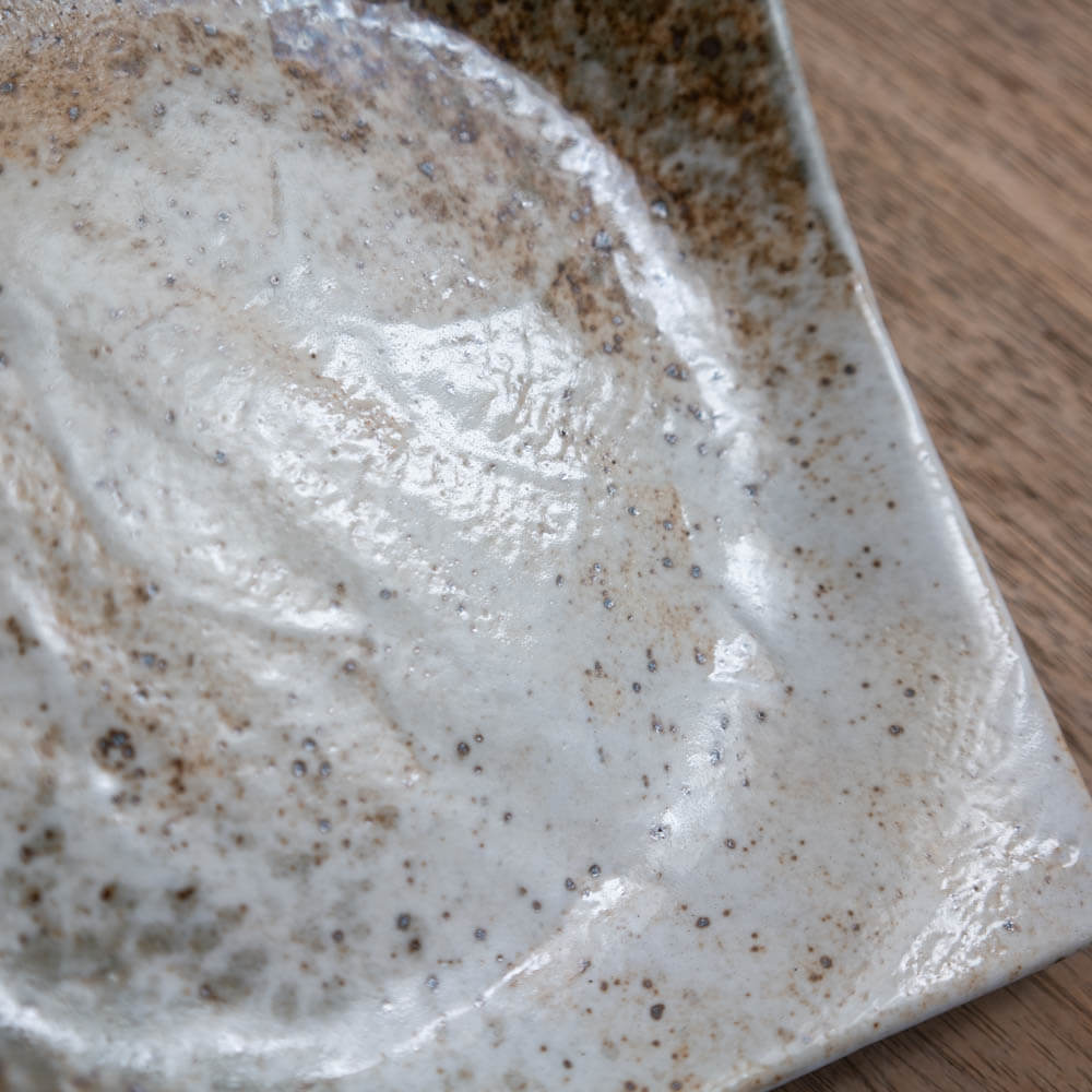 雪志野 手引き正角5.5皿