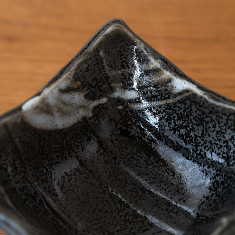 黒釉刷毛目 四角小鉢 (小)