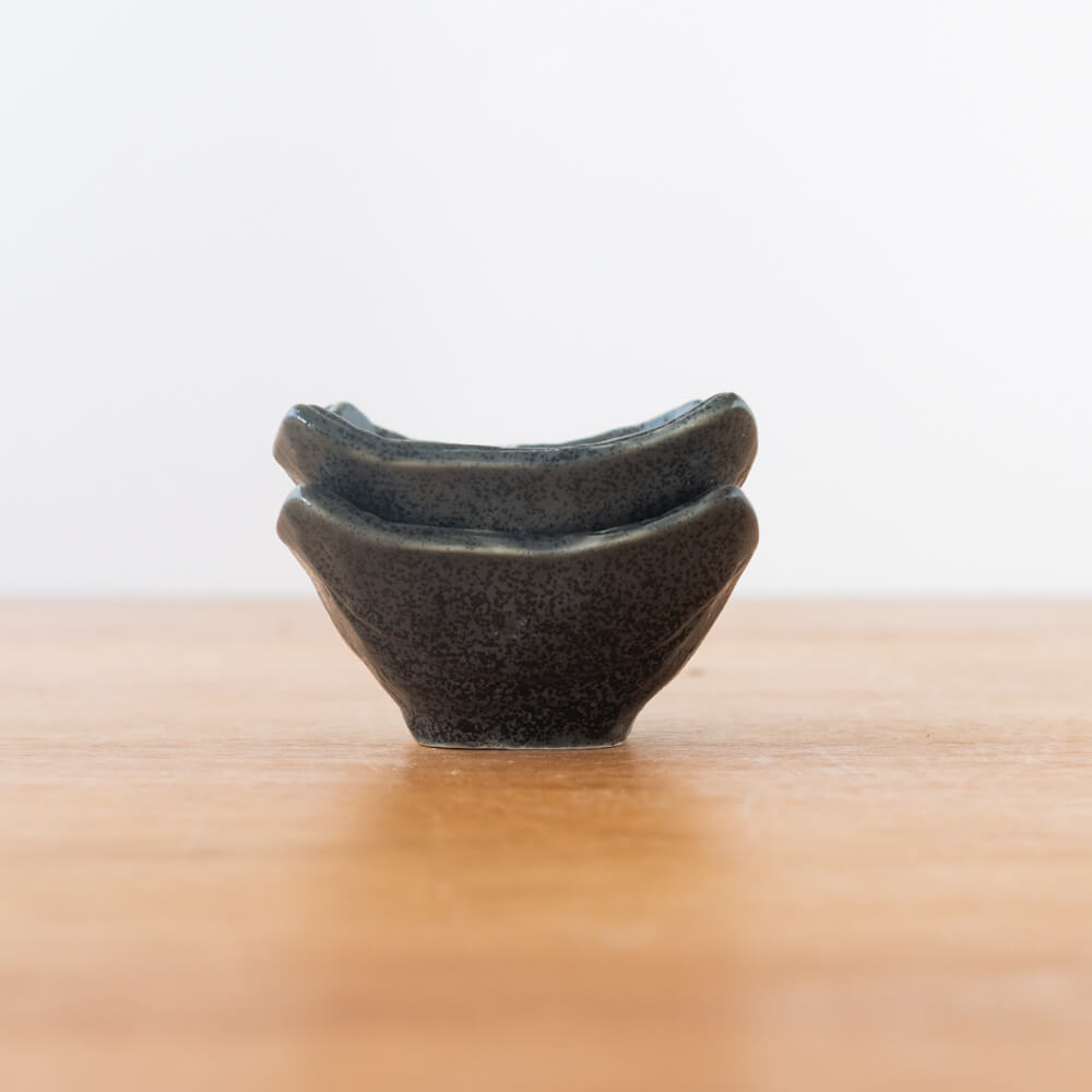 黒釉刷毛目 四角小鉢 (小)