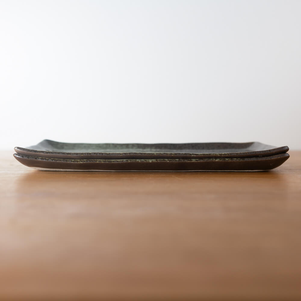【WEB限定】黒釉青吹ベタハマ ホッケ皿 -器市-