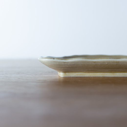 特価品【WEB限定】オリベあし 半月焼物皿 -器市-