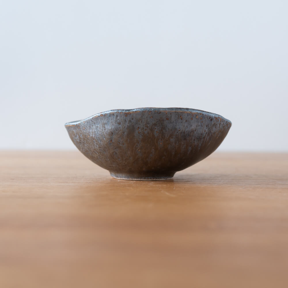 結晶いぶし 変形小鉢