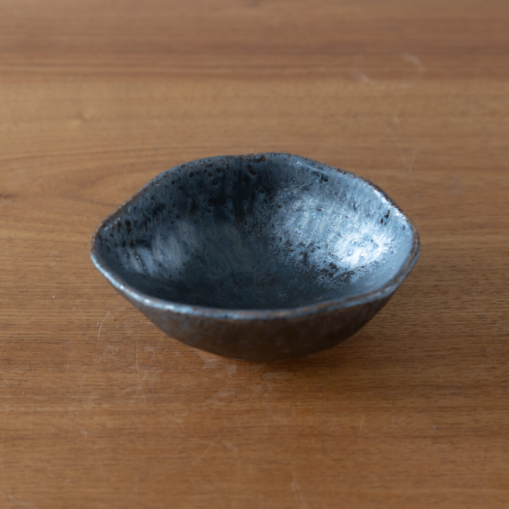 結晶いぶし 変形小鉢