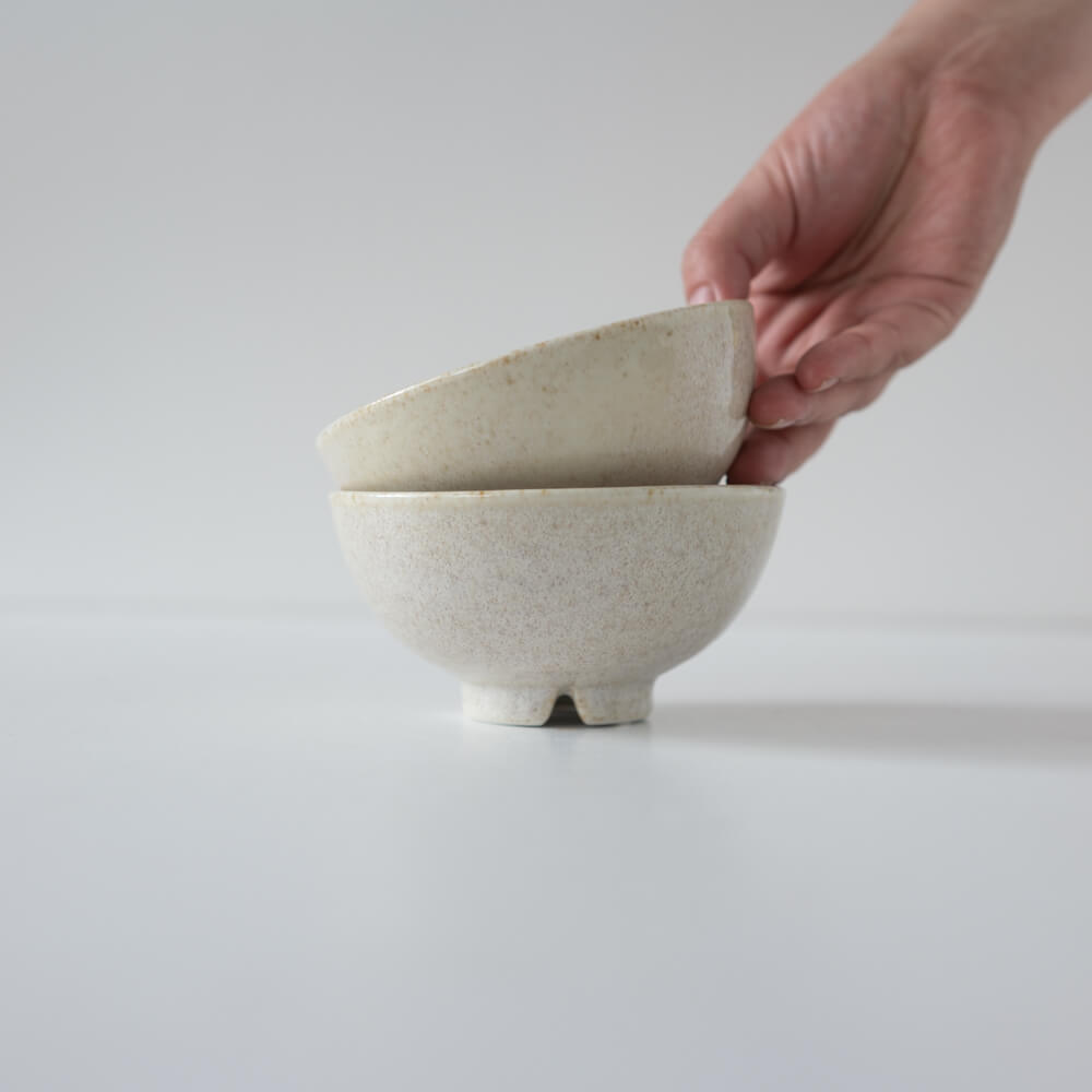 カラーうのふ 白 軽々中平碗