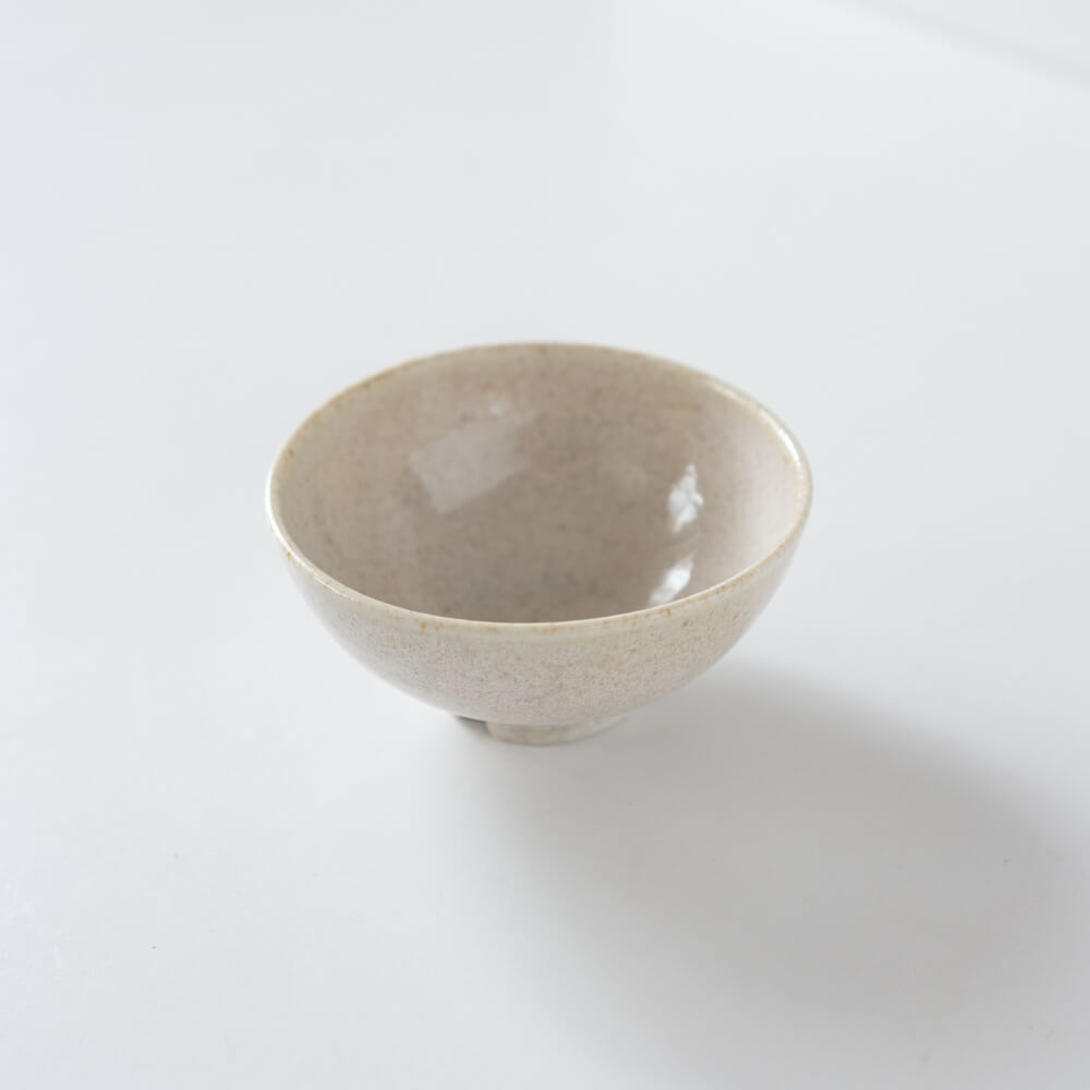 カラーうのふ 白 軽々中平碗