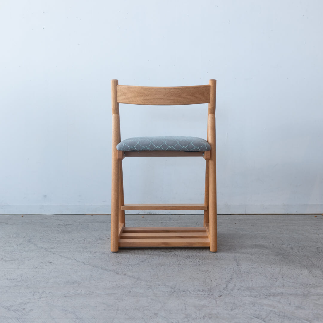 【アップサイクル品】日進木工 アクタス 学習椅子T-KIDS オーク材 / ウレタン塗装 ミナペルホネン ブルーグレー
