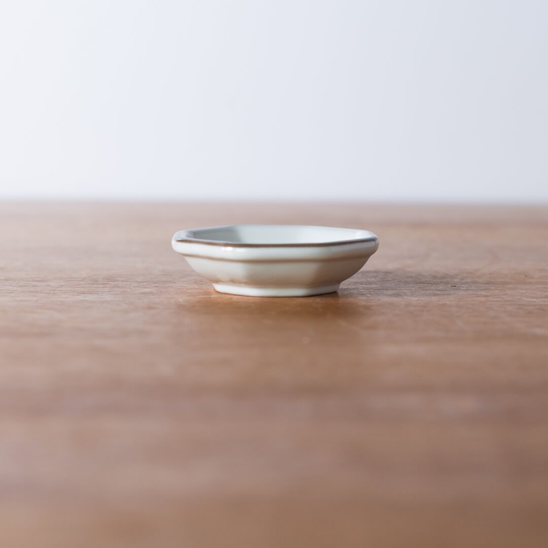 【WEB限定】リム八角小皿 白 -器市-