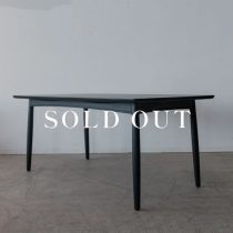 【現品SALE】2026-B-007 ウォールナット材 丸天板 1100(25) ボイル DTスチール1本脚