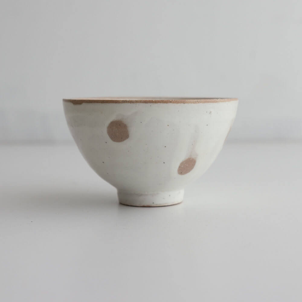 水玉茶碗 白