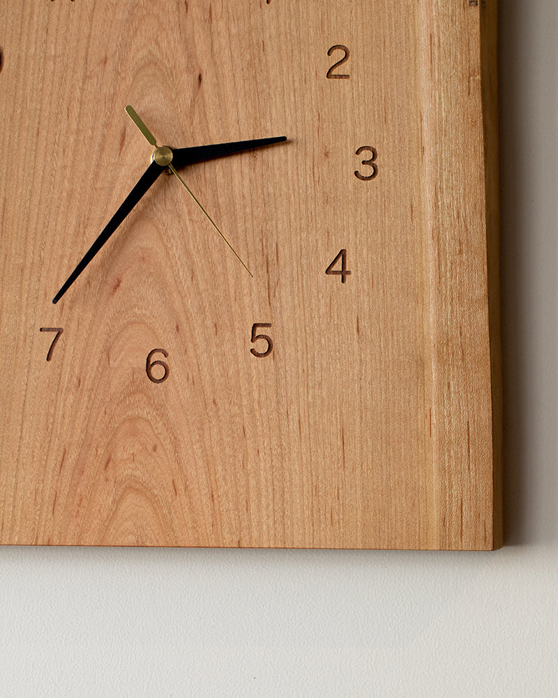 木の壁掛け時計 mimi 山桜/たて 312