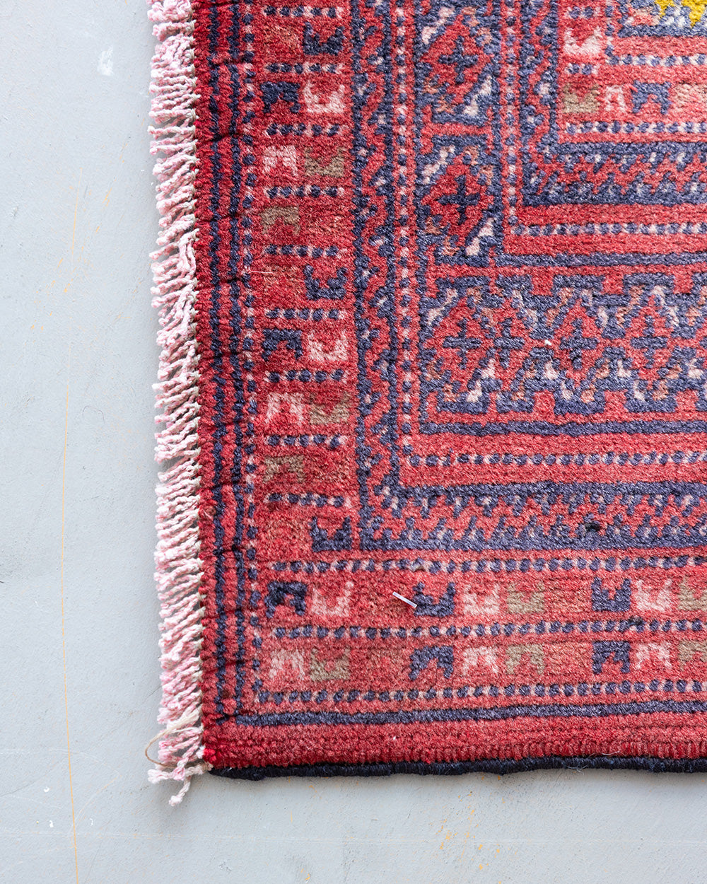 トライバルラグ  105×47cm 【RED/YE】