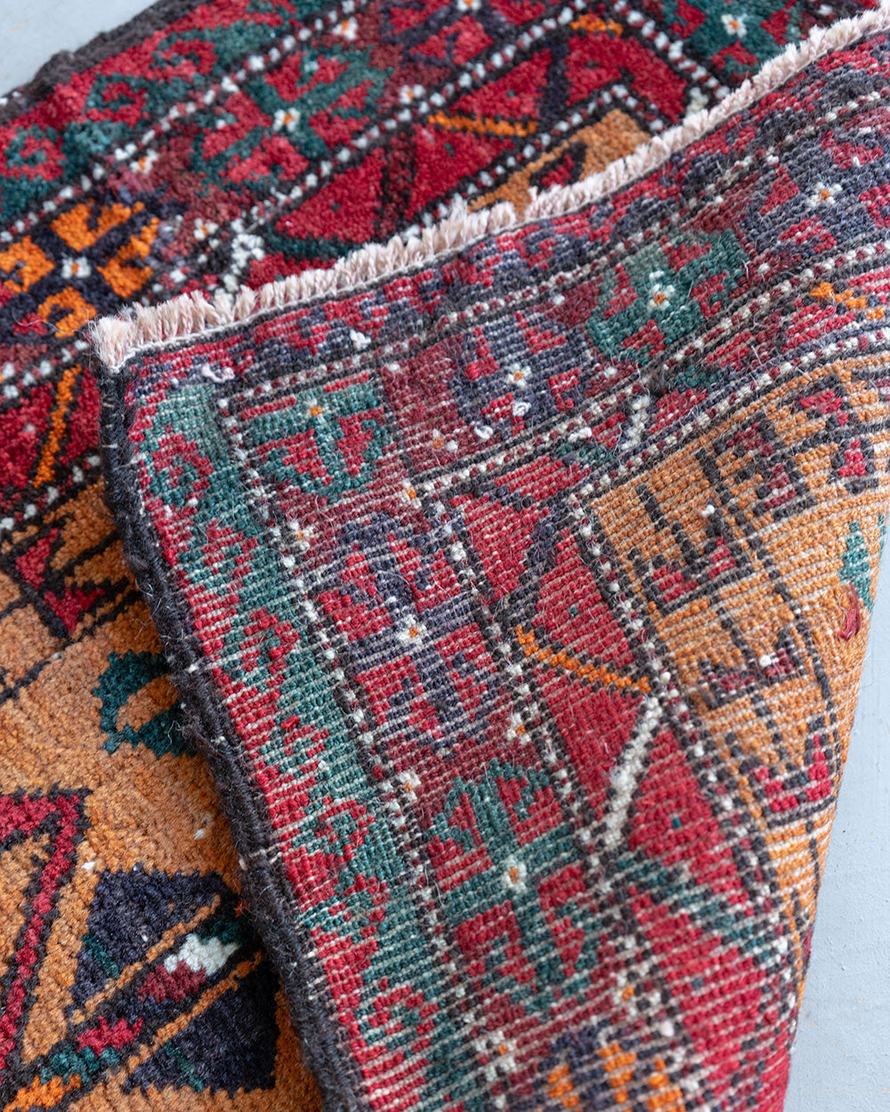 トライバルラグ  95×85cm 【GR/RED/OR】