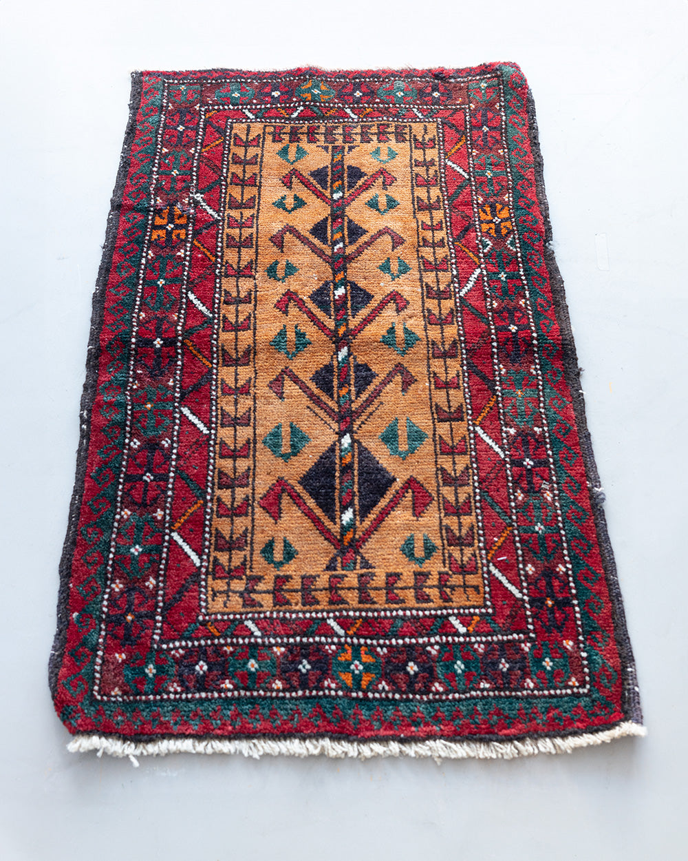 トライバルラグ  95×85cm 【GR/RED/OR】
