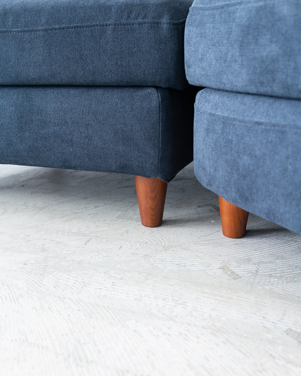 【商談中】［現品SALE］sopo sofa (ソーポソファ)［Large］ルーミーカウチ+ワンソファ セット カプリス9ネイビー （丸脚付き/ブラウン）
