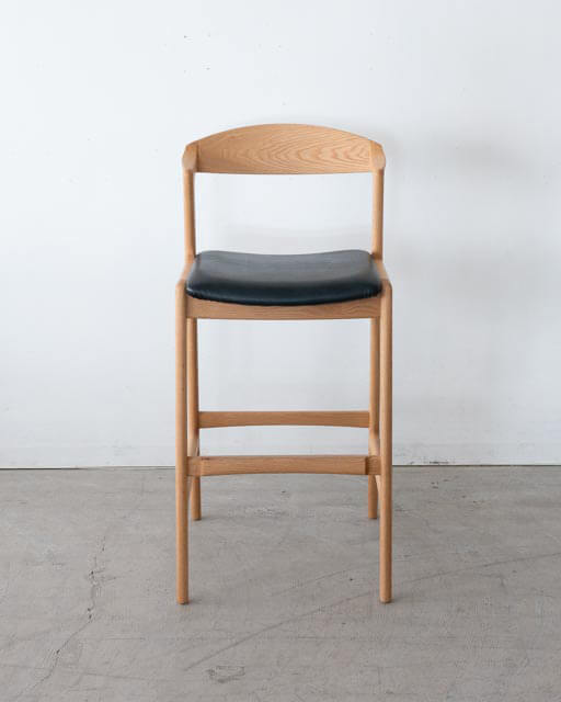 ［現品SALE］ユナカウンターチェア レッドオーク無垢材 / オイル仕上げ ブラックL-8395（棚なし）