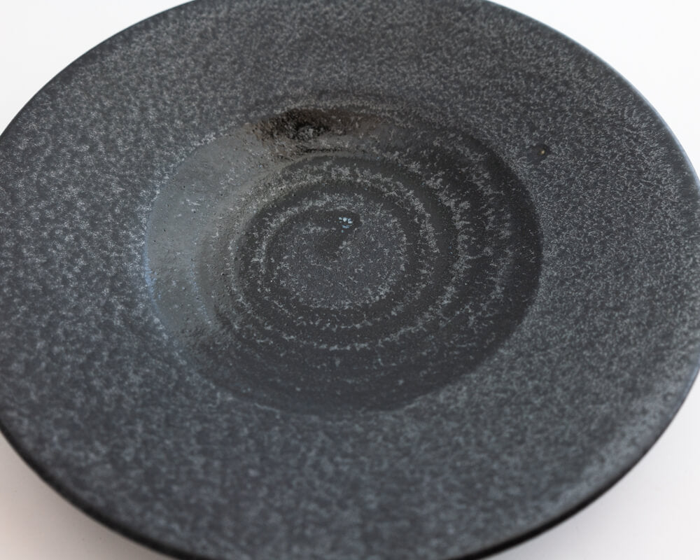 黒ちぢれ 輪二重9.5皿