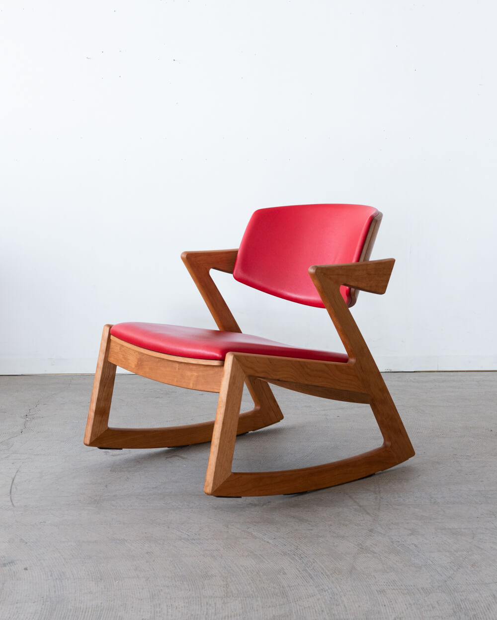 ［リユース品］ロッキングチェア SWING チェリー材 鹿革（RED）