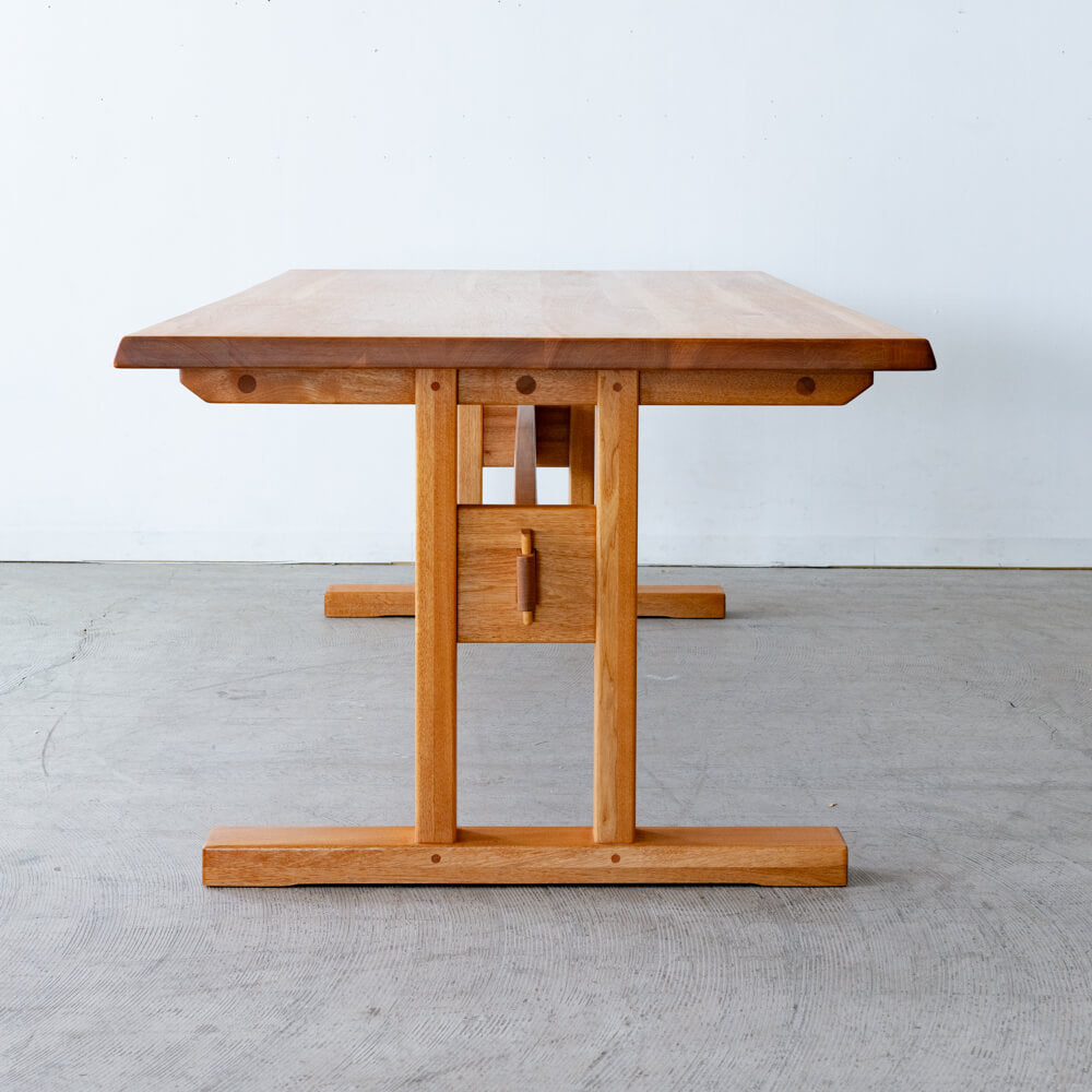 リユース品］木格子テーブル クルミ材 / オイル仕上げ