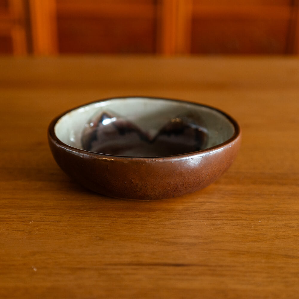 茶花 深鉢