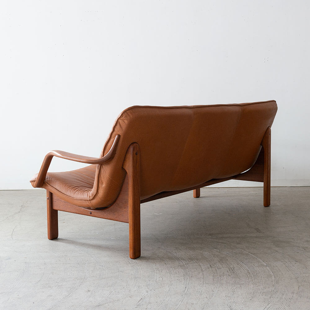 ［アップサイクル品］ BERG FURNITURE 3Pソファ 本革