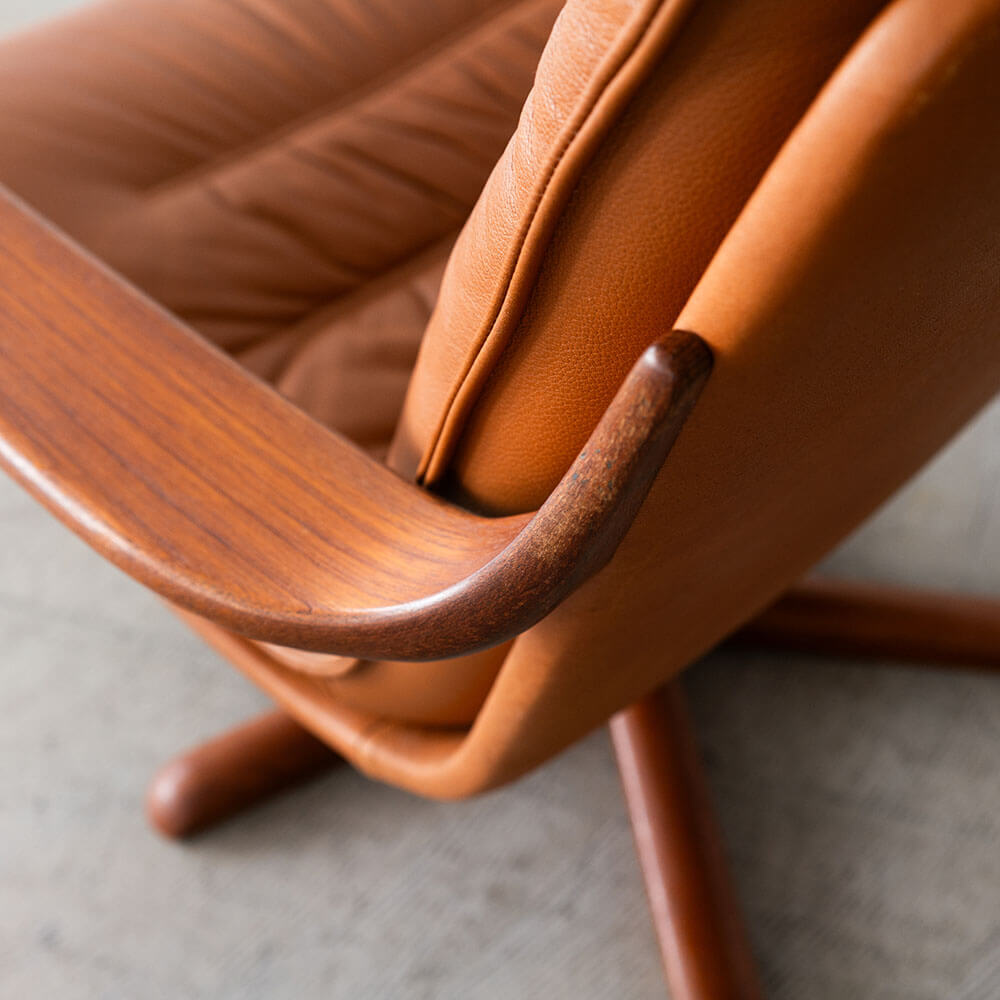 アップサイクル品］ BERG FURNITURE 1Pソファ 本革 A