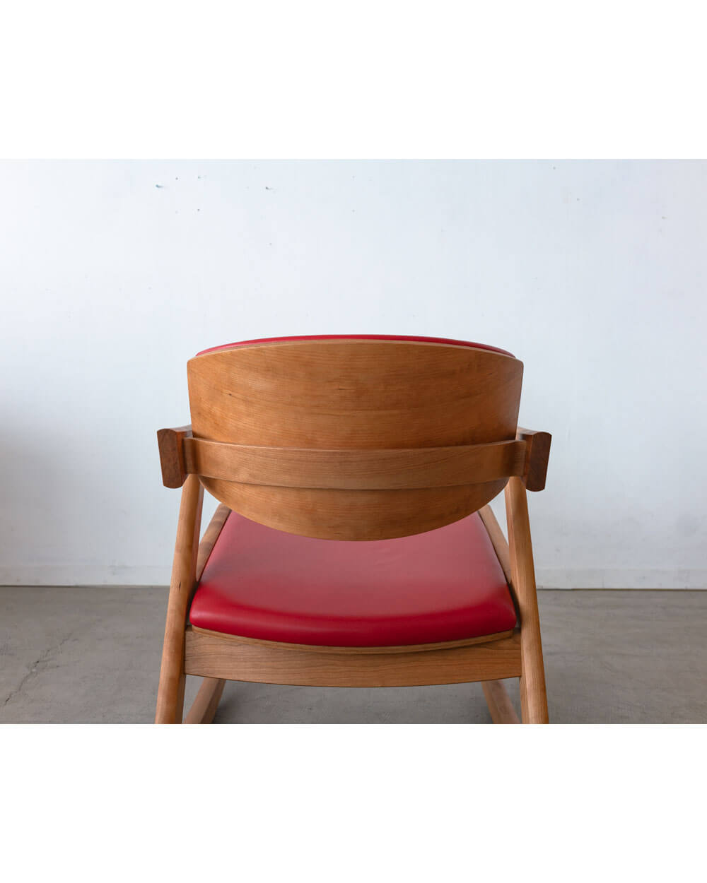 ［リユース品］ロッキングチェア SWING チェリー材 鹿革（RED）
