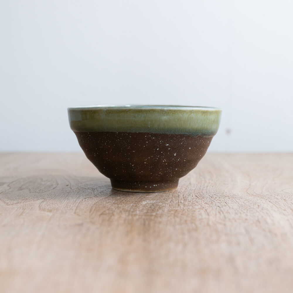緑釉垂らし茶碗