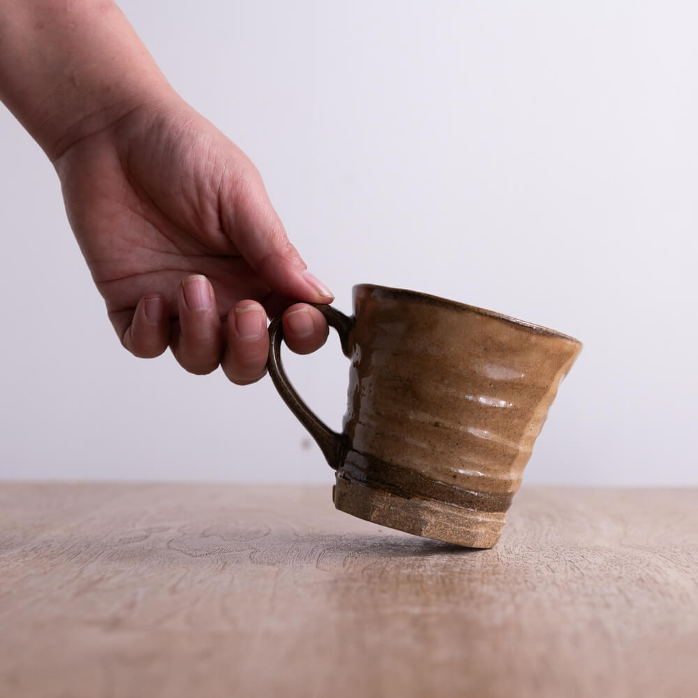 茶流し 手捻りマグ