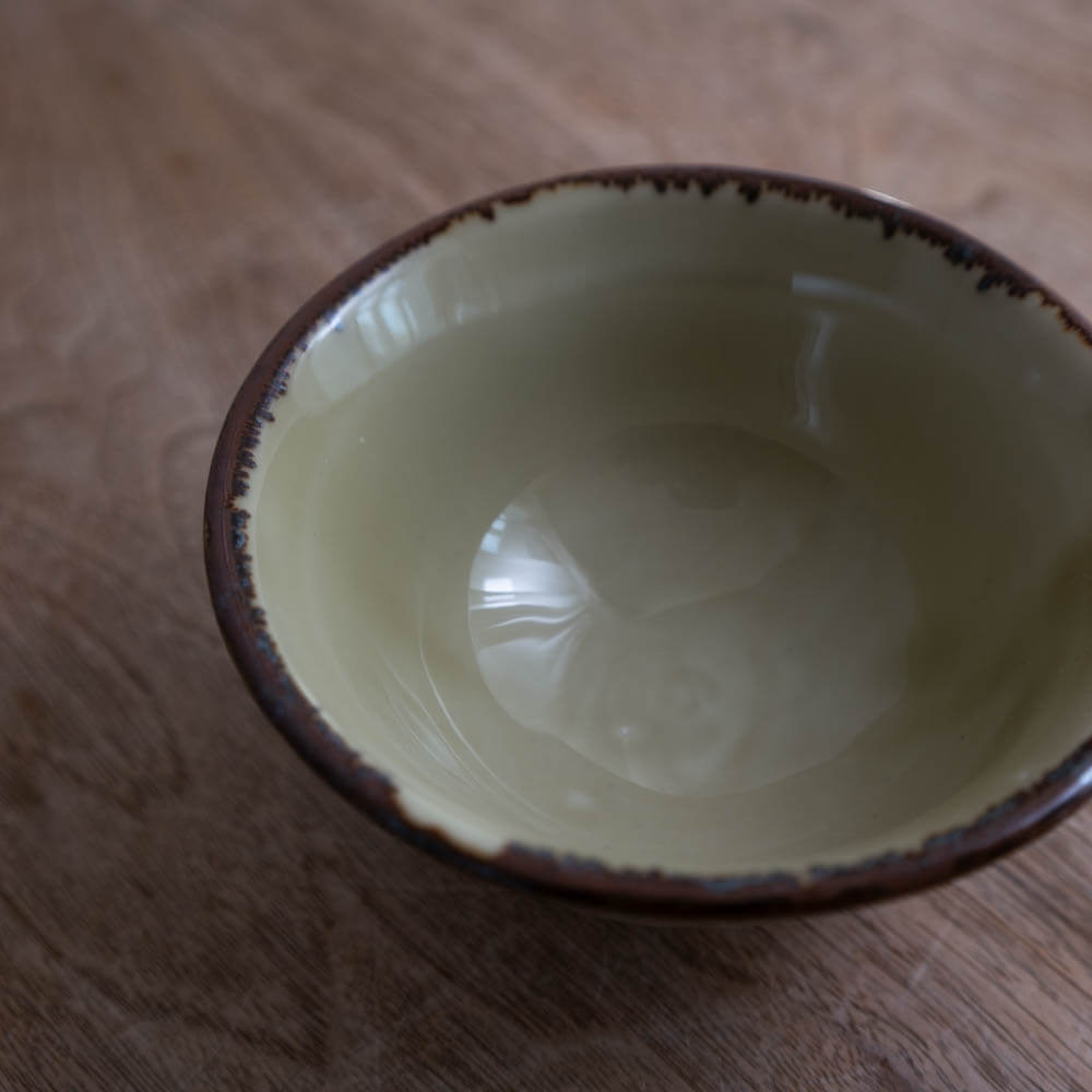 灰緑釉茶碗 ススキ