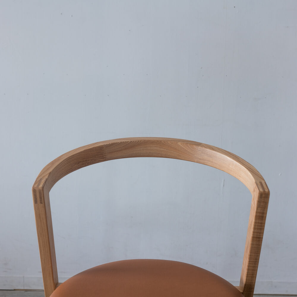 TP Chair 04 北海道産タモ材 / ウレタン塗装 / 本革 HLS1104 / SH430