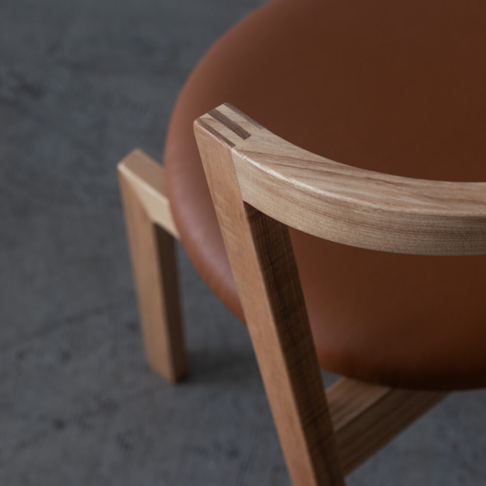 TP Chair 04 北海道産タモ材 / ウレタン塗装 / 本革 HLS1104 / SH430