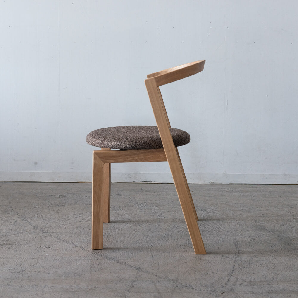 TP Chair 04 北海道産タモ材 / ウレタン塗装 / ベルハント T-9072 / SH430
