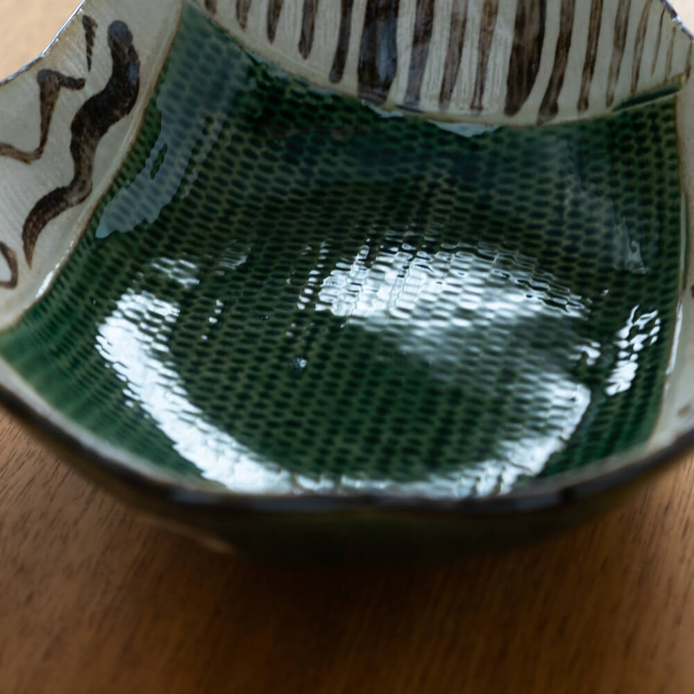 刷毛織部 変形鉢