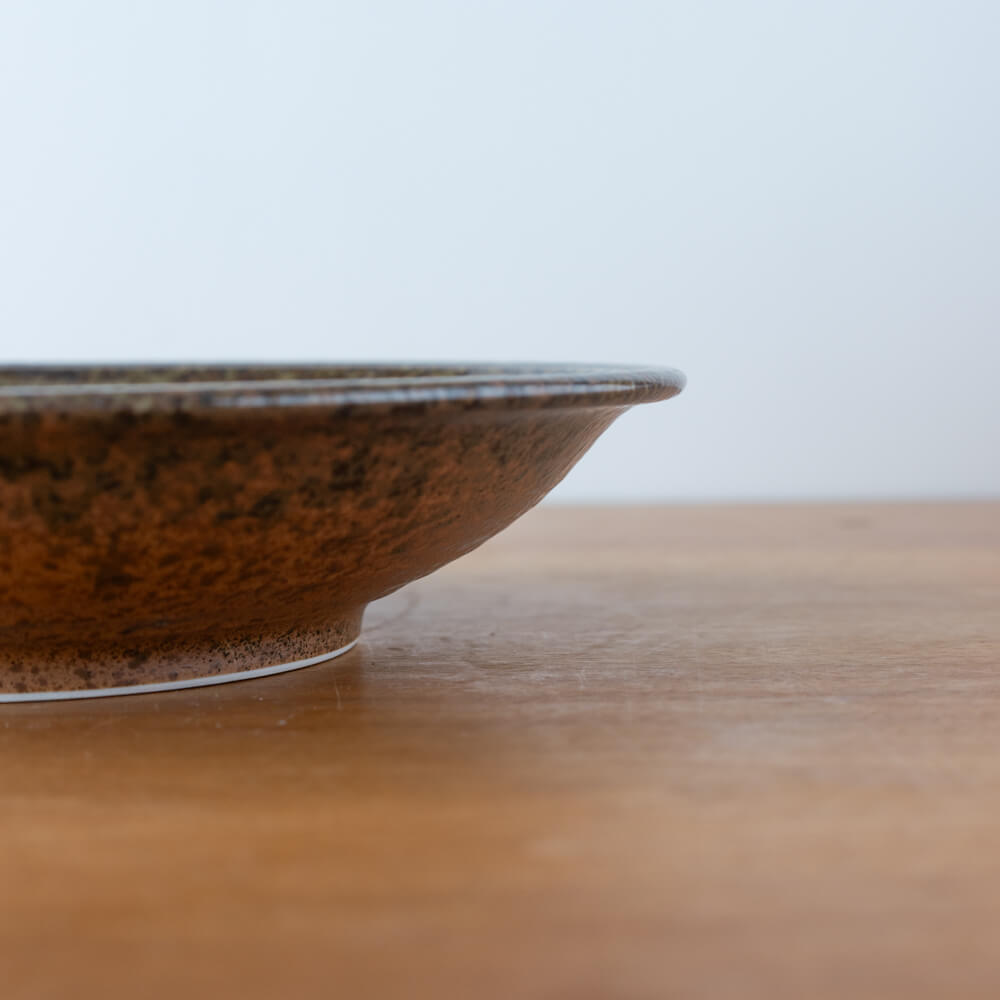 灰釉スリ目紋 円9.5盛皿