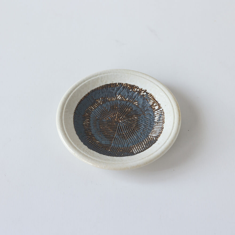 【WEB限定】初雪スリ目紋 円(まどか) 4.8皿 -器市-
