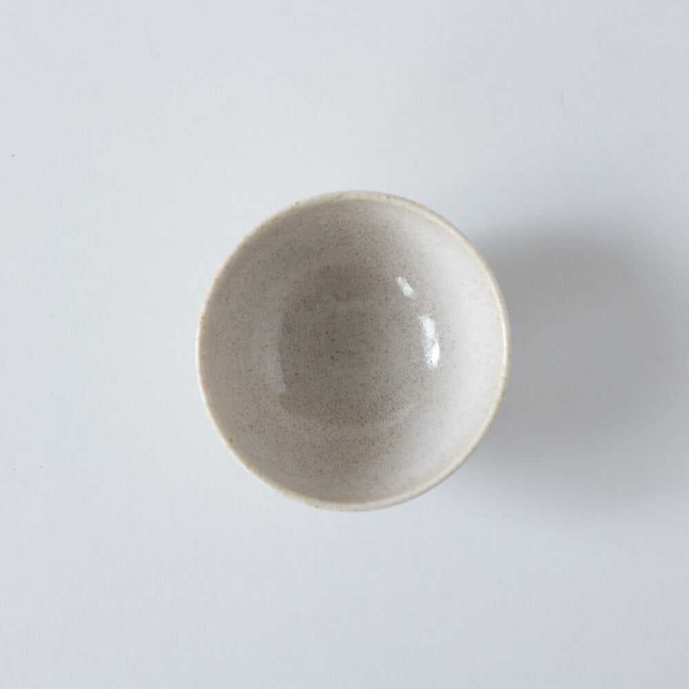 カラーうのふ 白 軽々中平碗